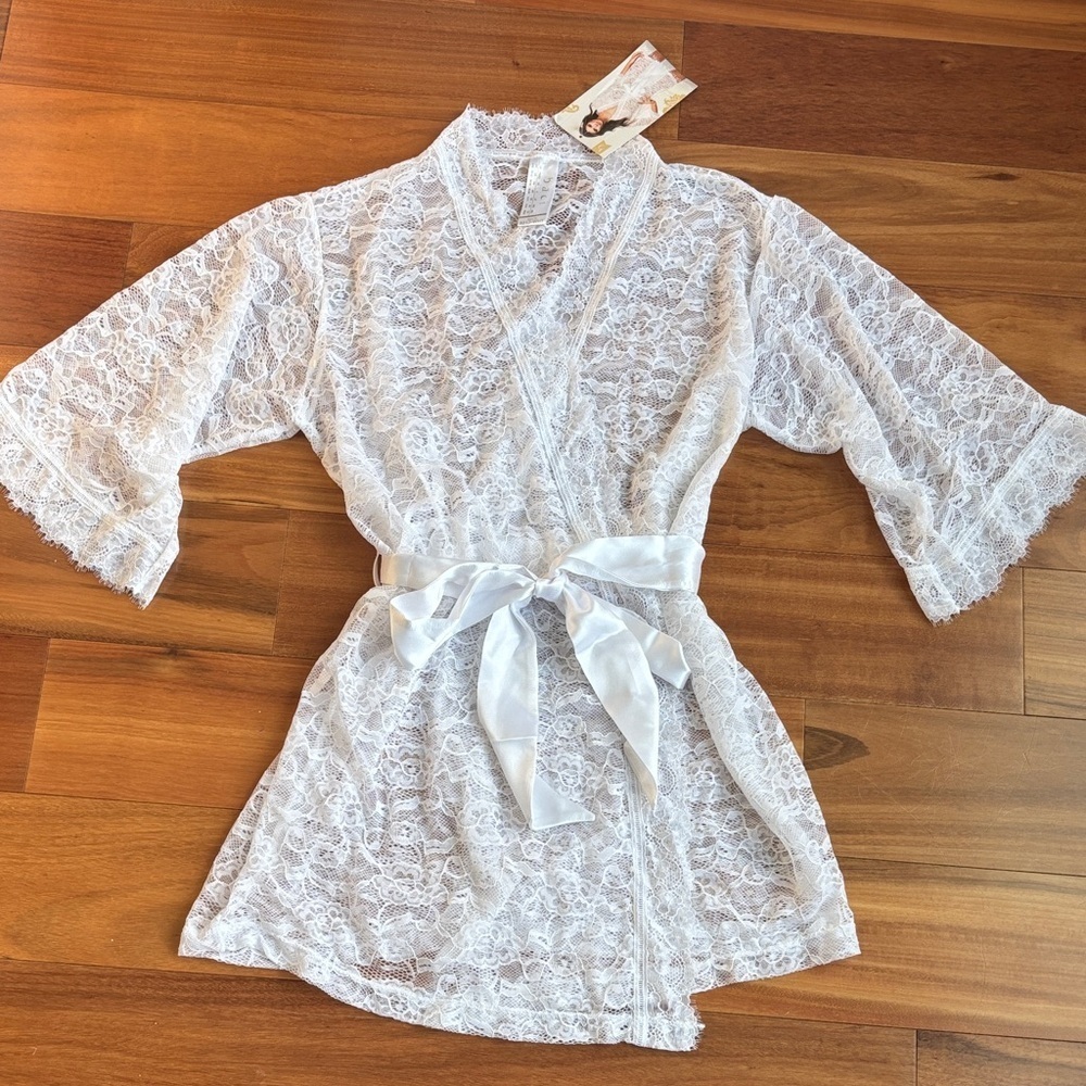 NWT Lace robe - Picture 2 of 10